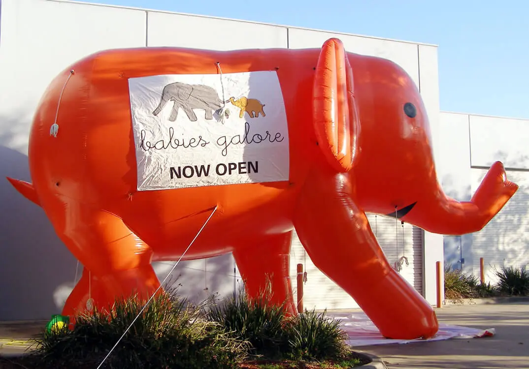 baby-elephant-inflatable