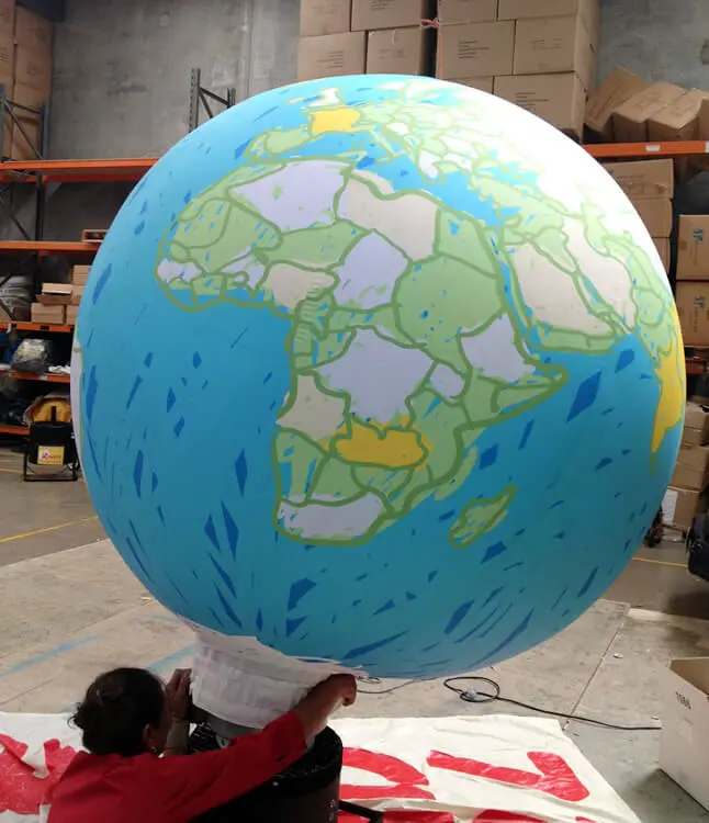 globe-inflatable