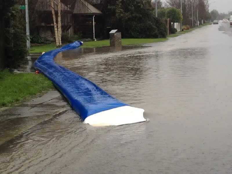 house-protect-flood-barrier-bags