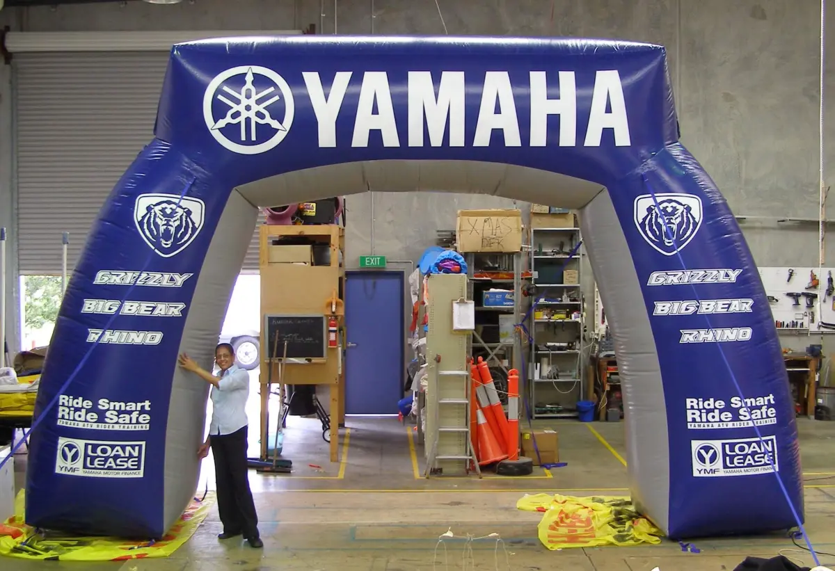 yamaha-custom-arch-gate