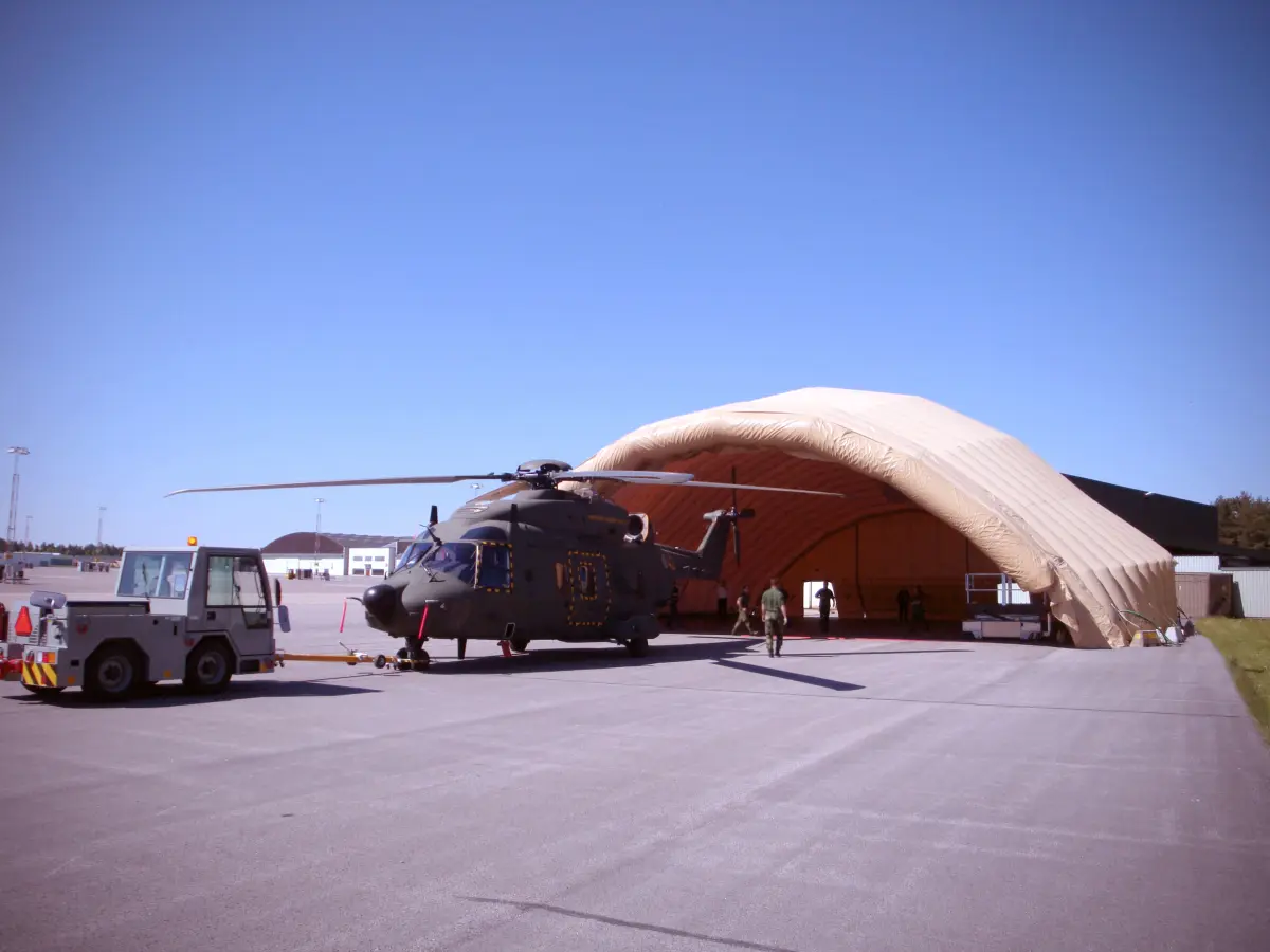 aircraft-maintenance-shelter