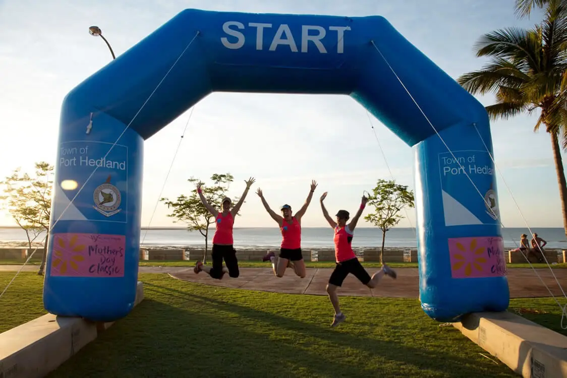 race-strat-inflatable-arch