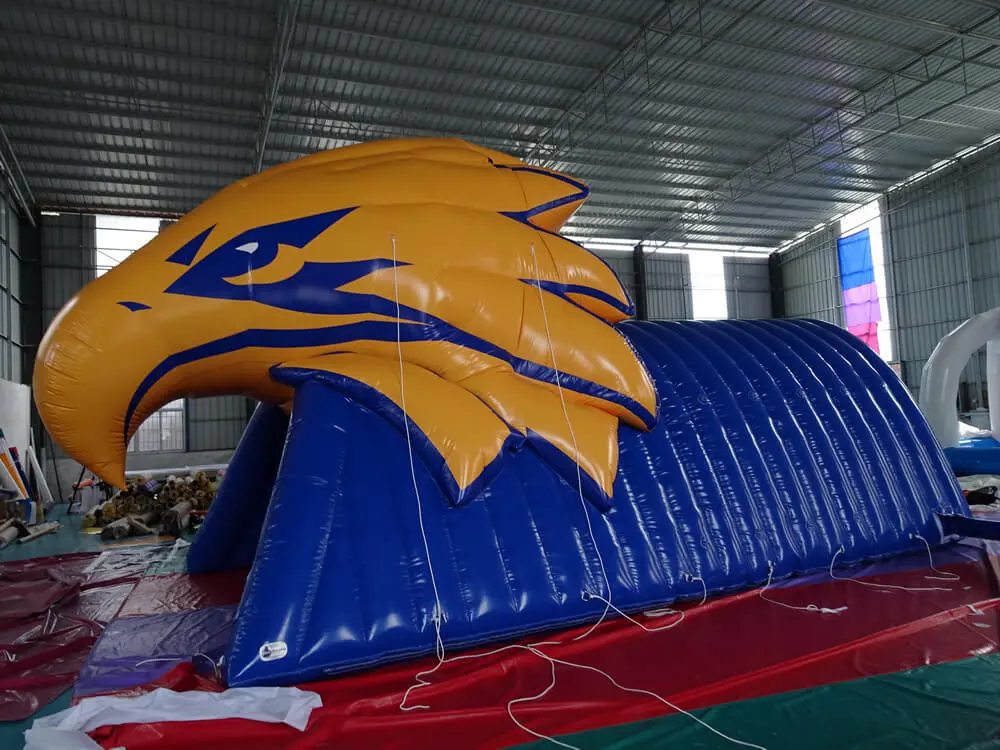eagle-inflatable-tunnel