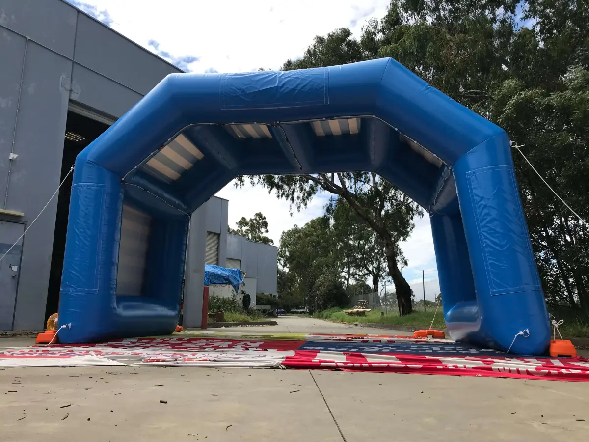 inflatable-misting-arch