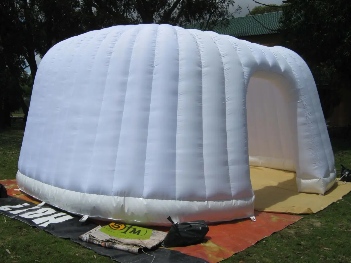 dome-shape-inflatable-office