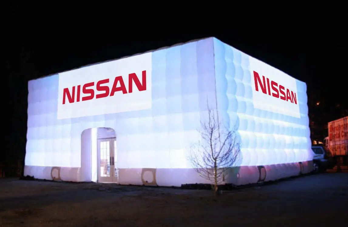 nissan-inflatable-office