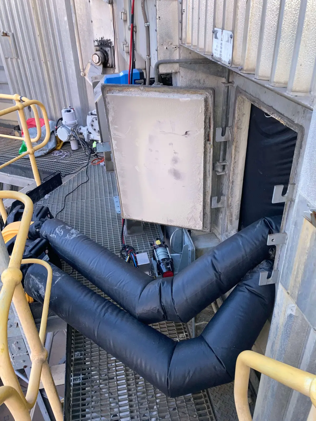 Inflatable-duct-plug-for-power-station